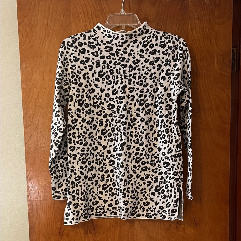 LOFT Black and White Patterned Sweater